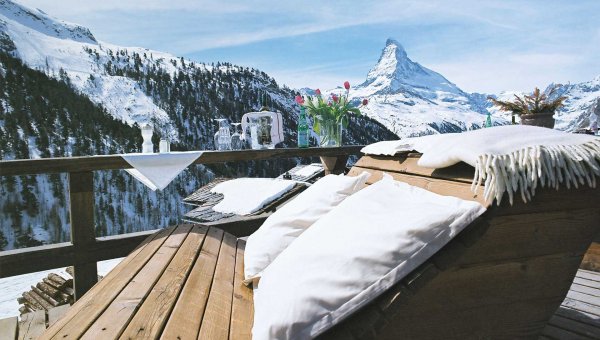 13242 Chez Vrony Restaurant Orig