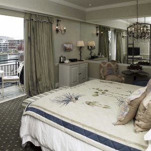 1171 Hi Lw6055 55704782 Cape Grace Rooftop Luxury Room Orig