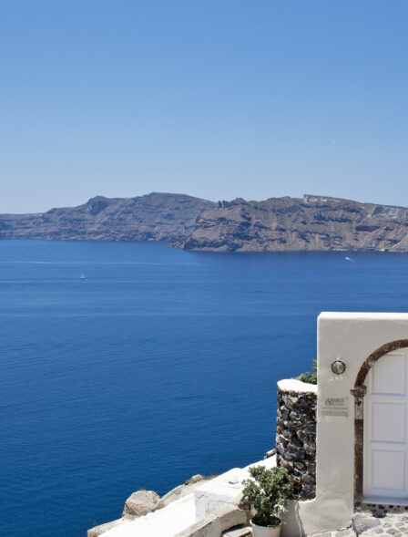 14426_canaves-oia-suites1_orig-1.jpg