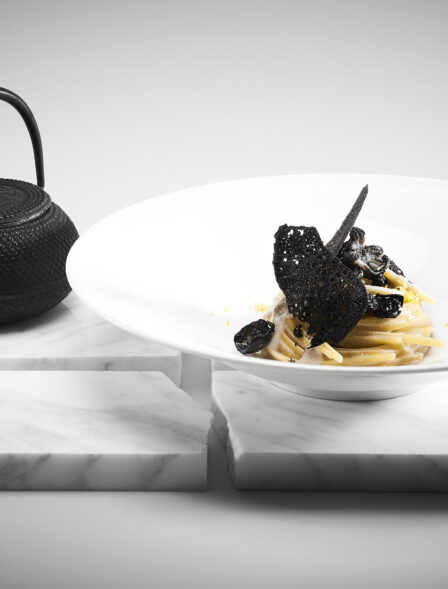 15784_linguinedigragnanocalamarifrittiprovolaaffumicataelimonedisorrento-cristoforotrapani006marcovaroli2017-1_orig-1.jpg