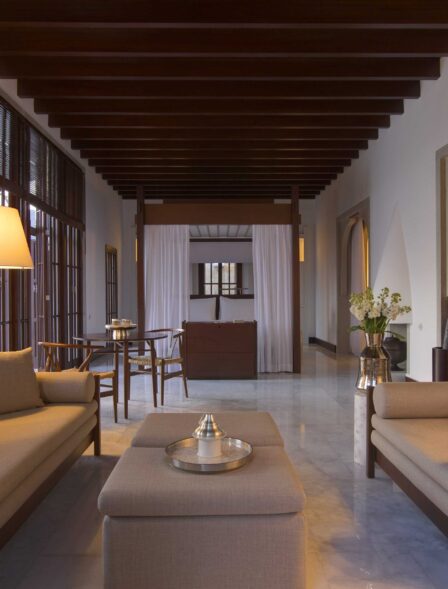 4451_rs555-amanruya-cottage-interiorhpr_orig-1.jpg