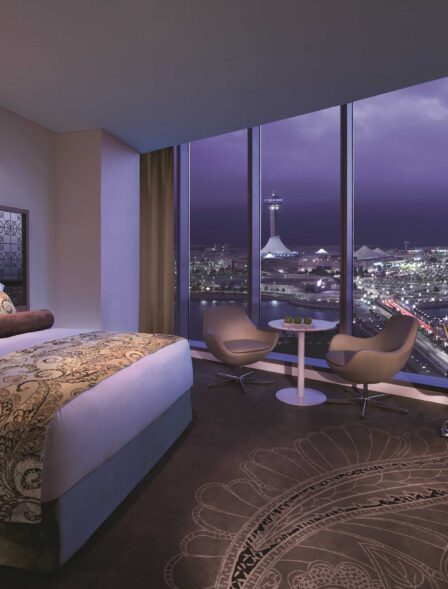 6469_jumeirah-at-etihad-towerstower-room_orig-3.jpg
