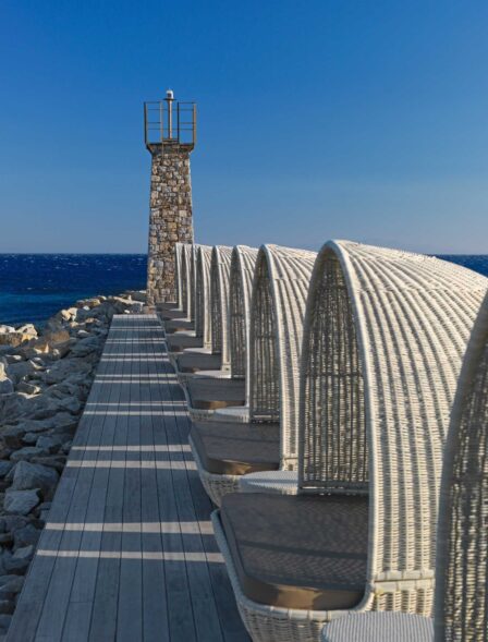 7379_lux1194de151554lighthouse_orig-1.jpg