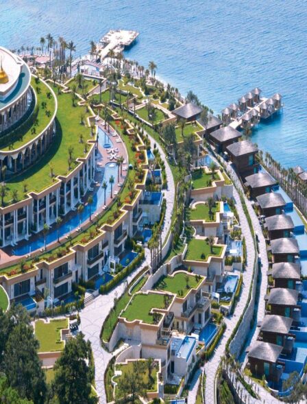 9282_jumeirah-bodrum-palace-exterior-_orig-1.jpg